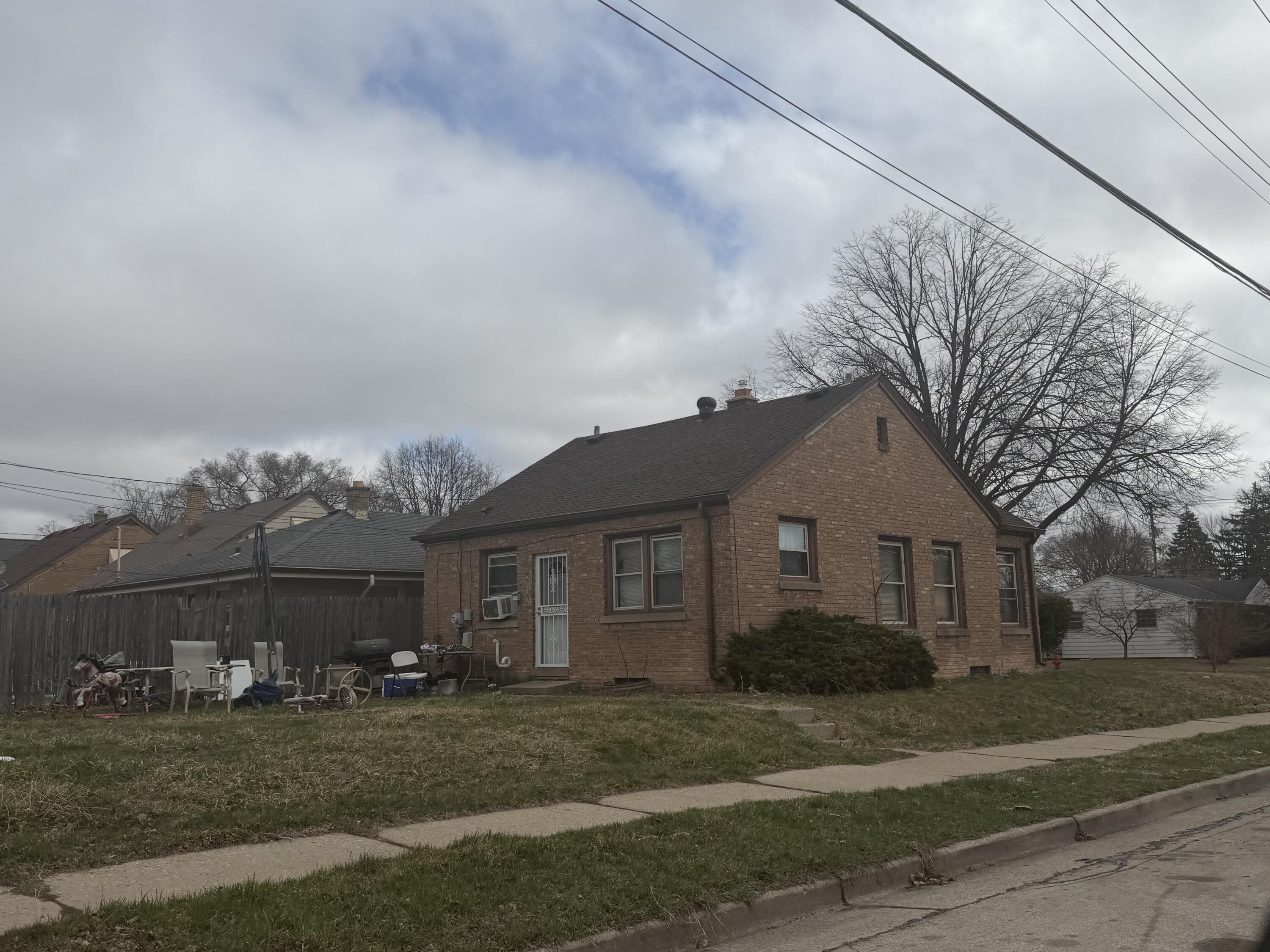 4403 North 66th Street Milwaukee, WI 53218 - Photo 4 of 4 IMG_1466