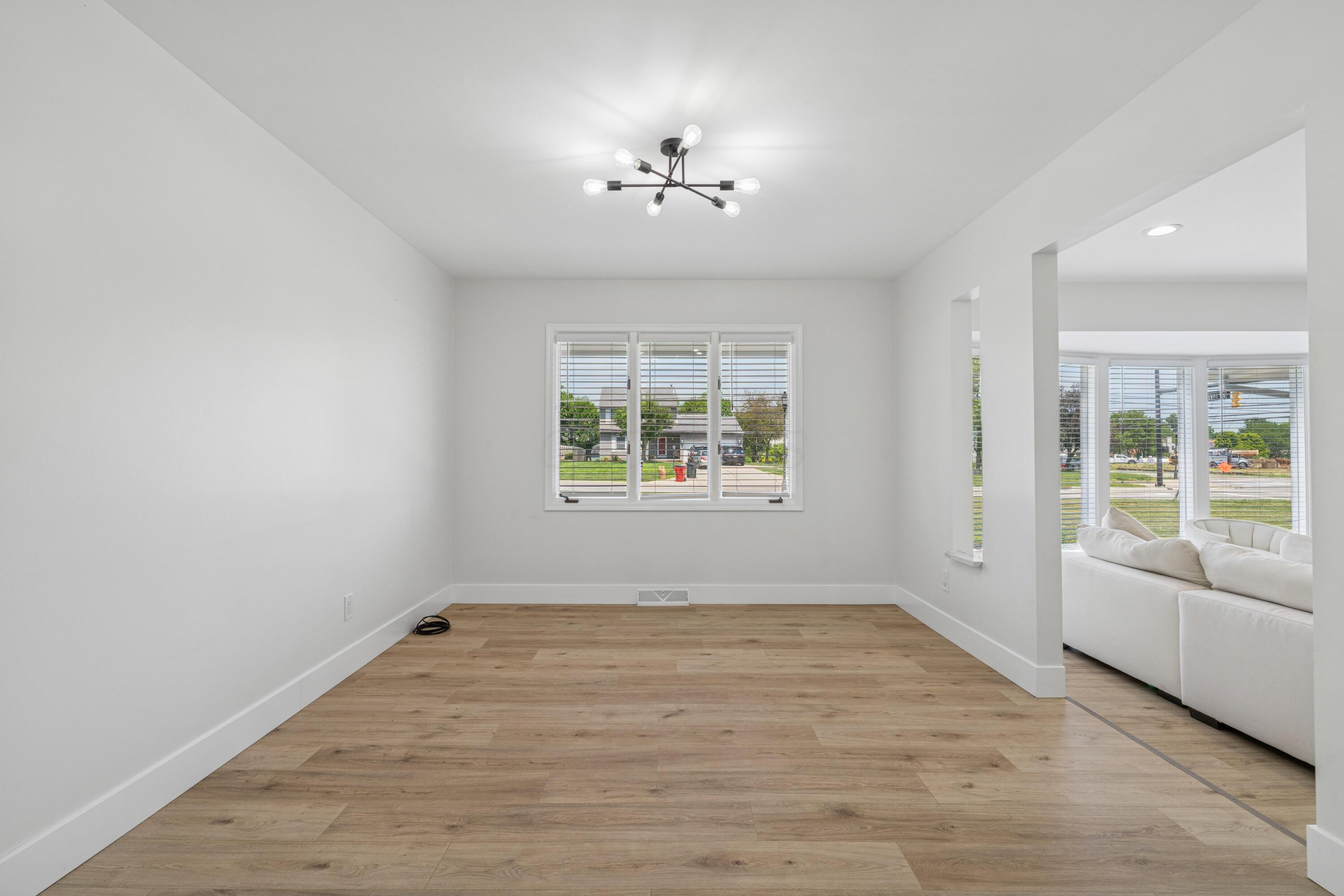 2169 White Road Grove City, OH 43123 - Photo 9 of 21 dsc00064