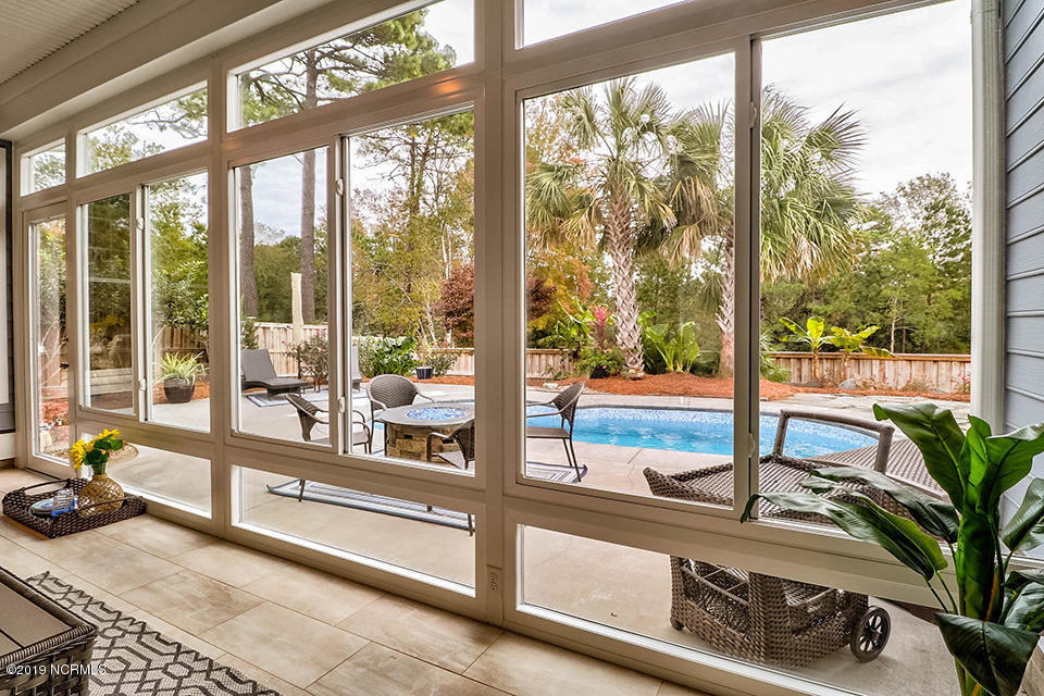 574 Tanbridge Road Wilmington, NC 28405 - Photo 30 of 39 Sunroom View