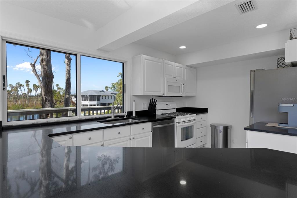 5272 Tropical Point Weeki Wachee, FL 34607 - Photo 15 of 63