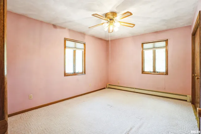 $210,000 | 904 5th Street, Erie, IL 61250