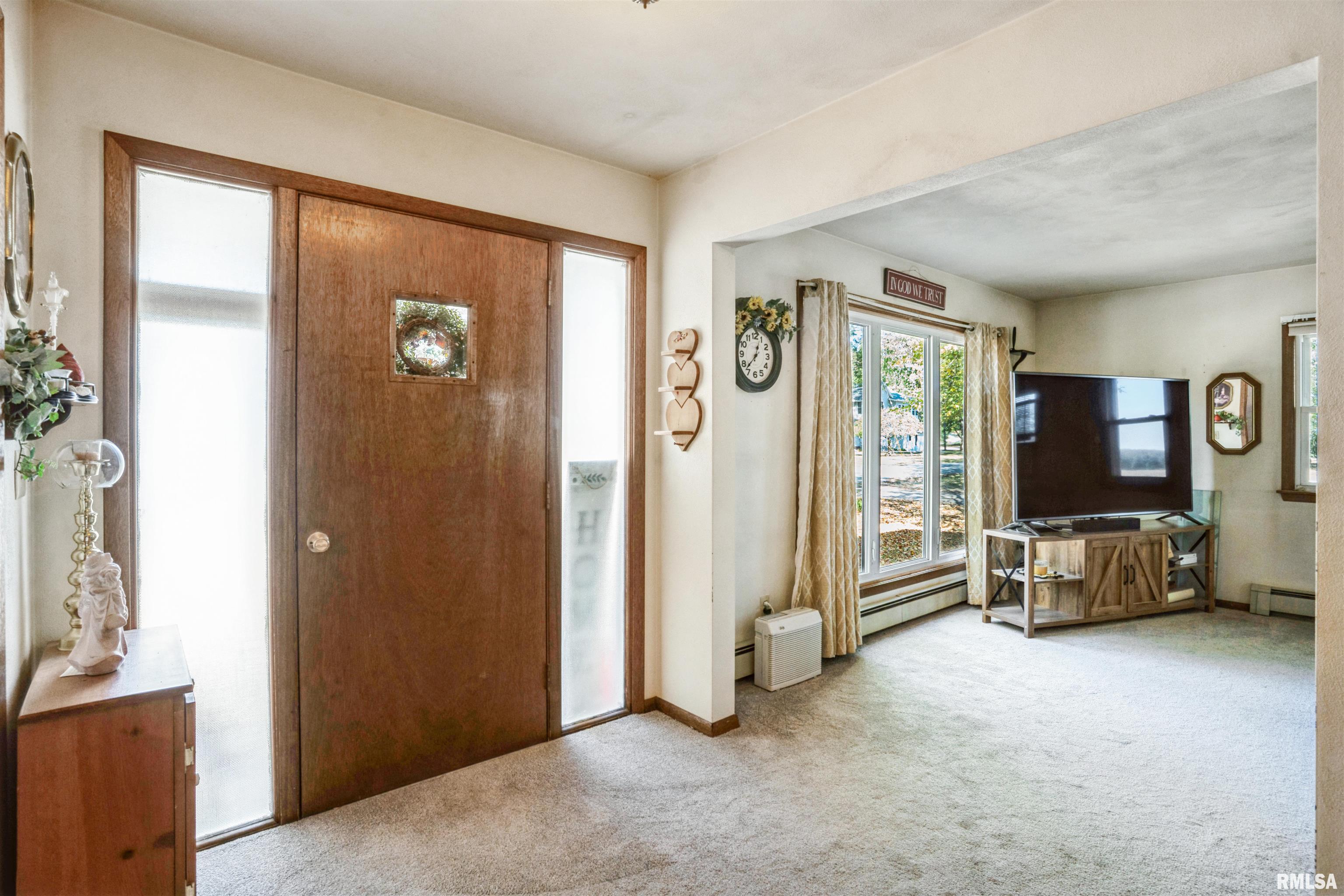 904 5th Street Erie, IL 61250 - Photo 4 of 23