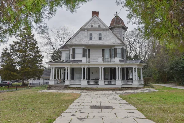 $295,000 | 507 North Main Street, Abbeville, SC 29620