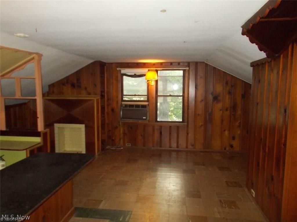 10901 Bellaire Road Cleveland, OH 44111 - Photo 24 of 35 Gallery Image 24