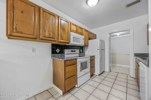 $1,800 | 108 Harrison Avenue, Cape Canaveral, FL 32920