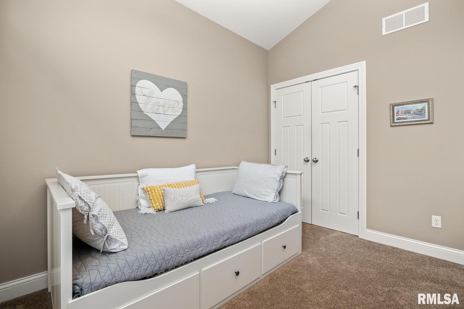 1203 Hampton Road Washington, IL 61571 - Photo 30 of 54 Gallery Image 30