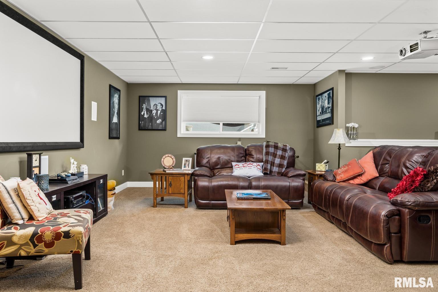1203 Hampton Road Washington, IL 61571 - Photo 33 of 54 Gallery Image 33