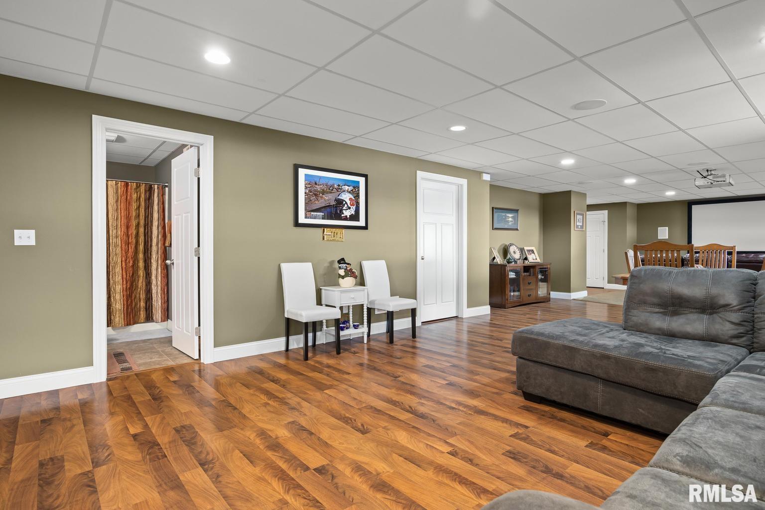 1203 Hampton Road Washington, IL 61571 - Photo 39 of 54 Gallery Image 39