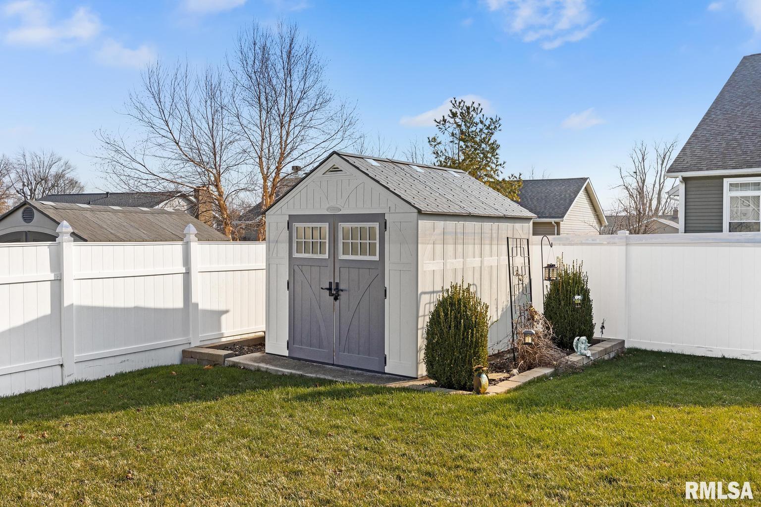 1203 Hampton Road Washington, IL 61571 - Photo 54 of 54 Gallery Image 54