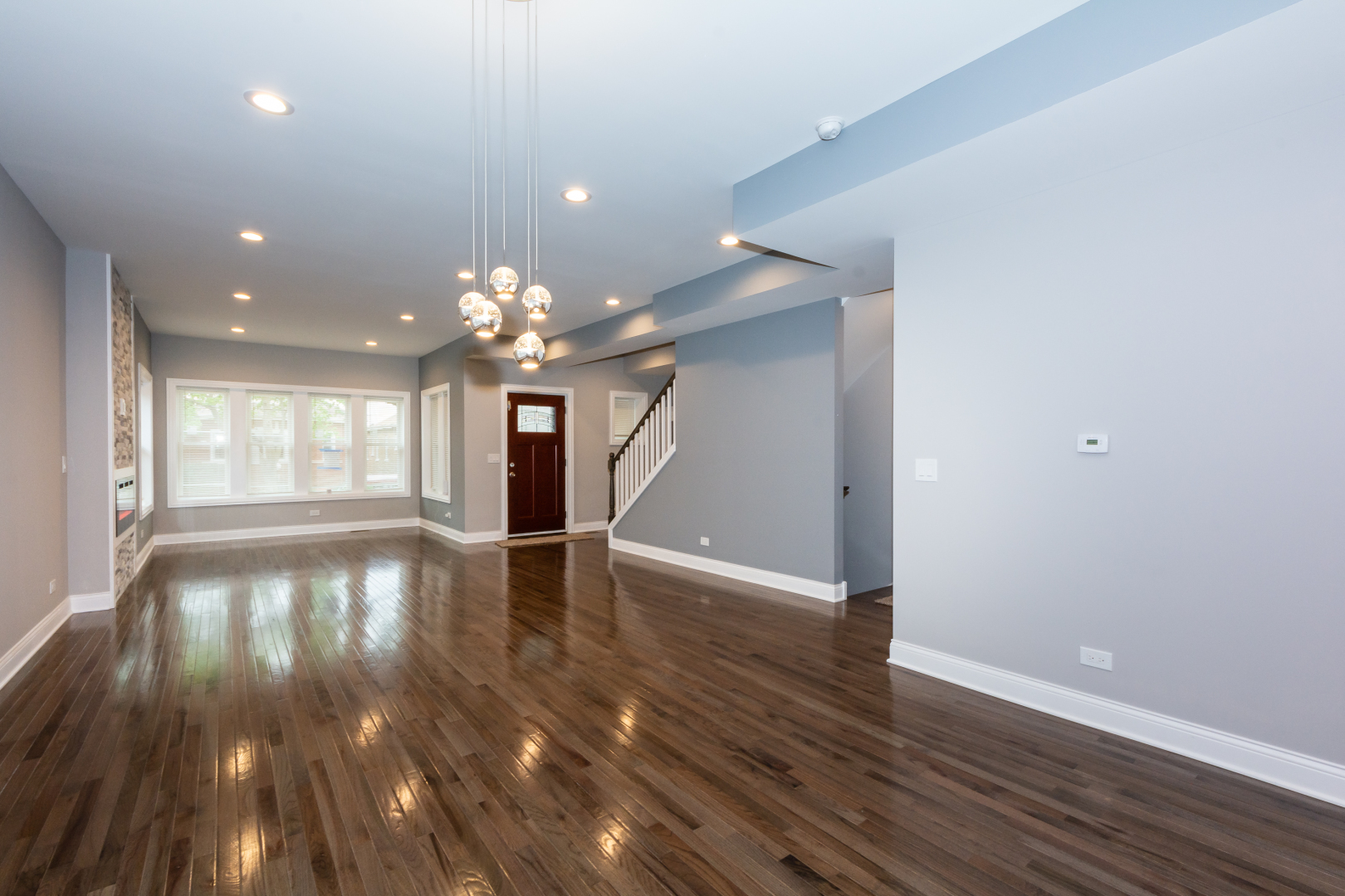 7809 South Rhodes Avenue Chicago, IL 60619 - Photo 13 of 46 Gallery Image 13