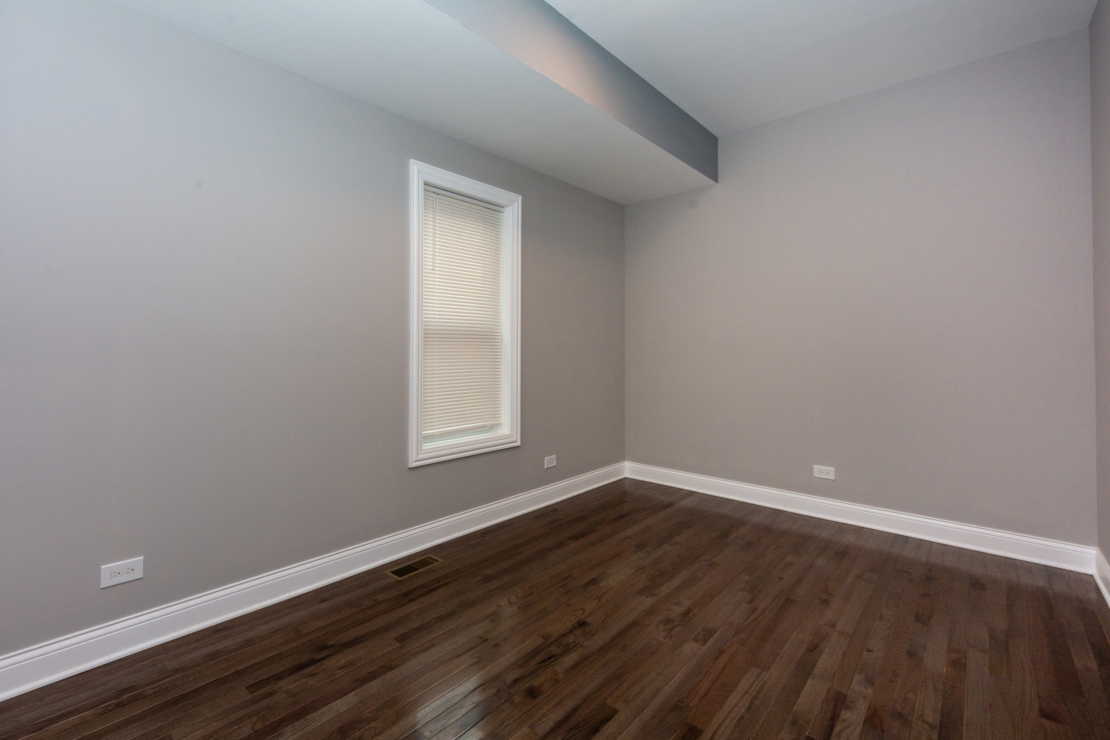 7809 South Rhodes Avenue Chicago, IL 60619 - Photo 20 of 46 Gallery Image 20