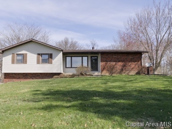 6329 Country Trail Rochester, IL 62563 - Photo 1 of 20
