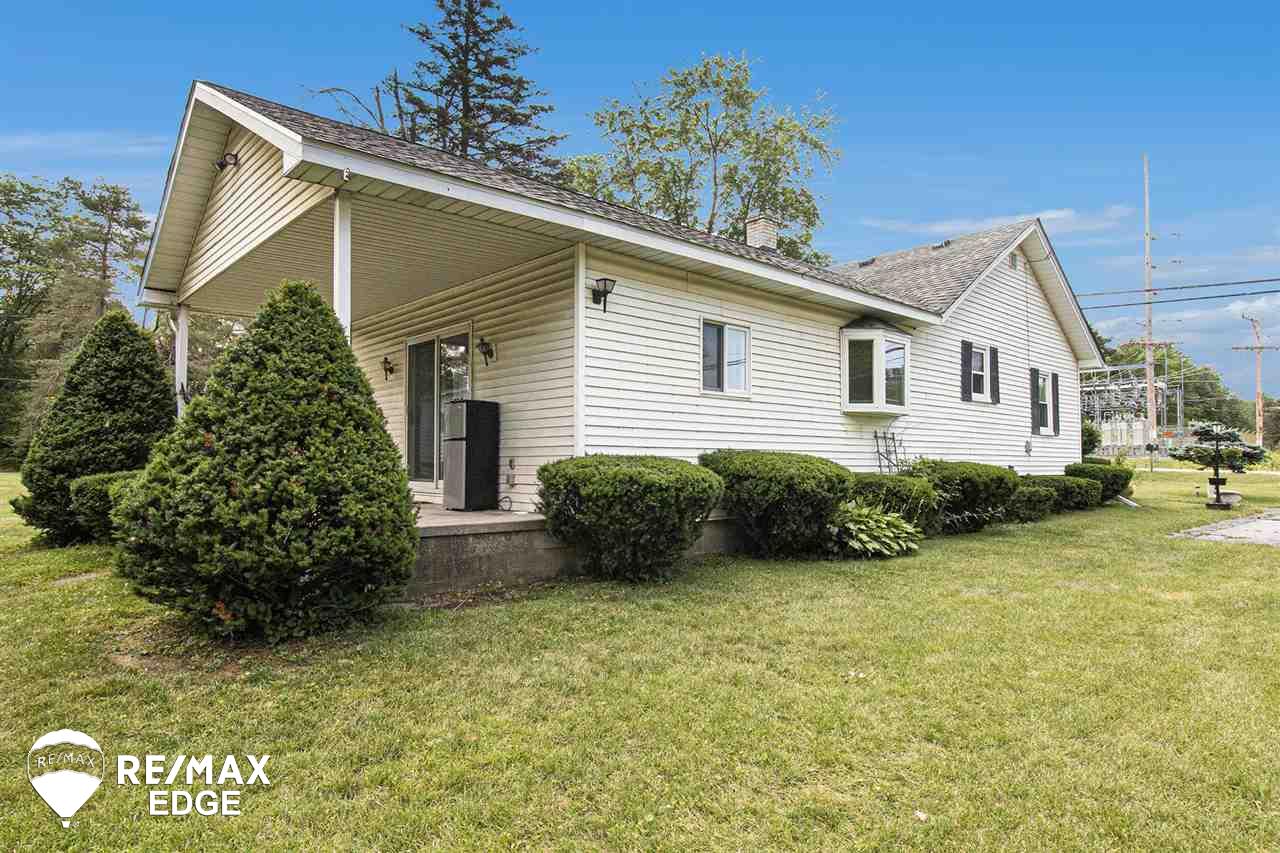 8039 East Coldwater Road Davison, MI 48423 - Photo 3 of 20 50081889-2.JPG