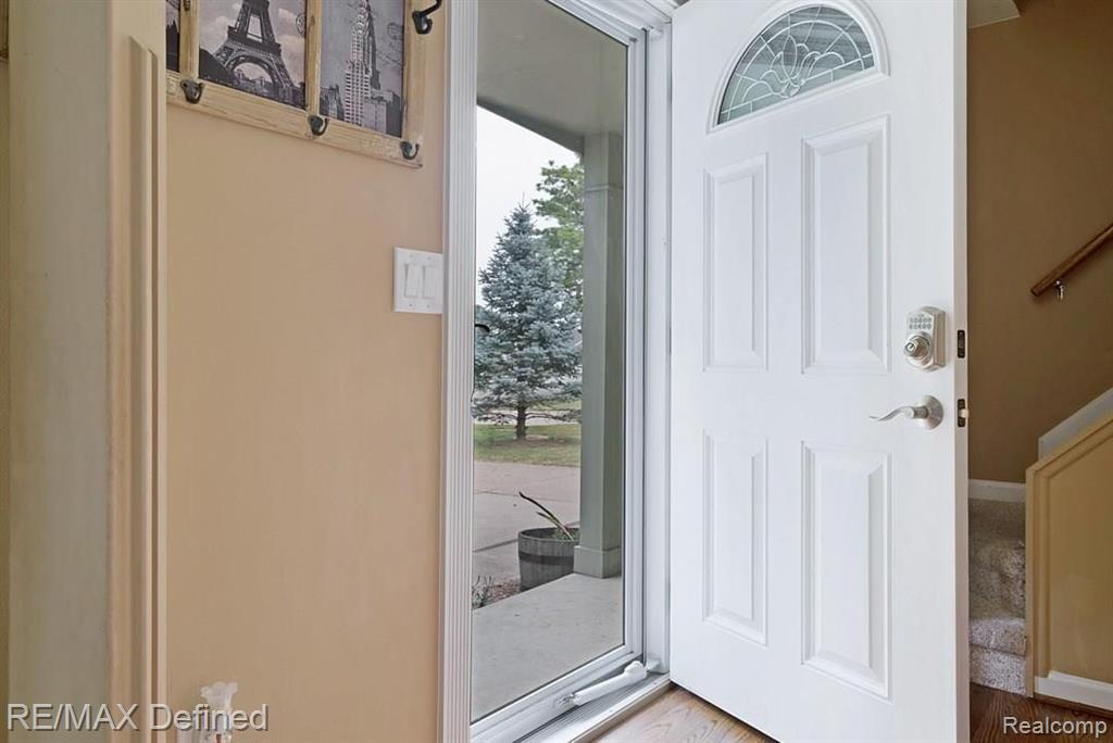 2119 North Fairview Lane Rochester Hills, MI 48306 - Photo 6 of 33