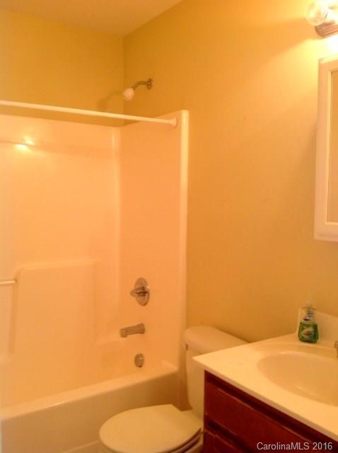 1908 Bonners Circle Conover, NC 28613 - Photo 11 of 20 Gallery Image 11
