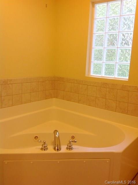 1908 Bonners Circle Conover, NC 28613 - Photo 13 of 20 Gallery Image 13