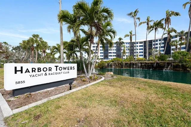 $730,000 | 5855 Midnight Pass Road, Unit 520, Sarasota, FL 34242