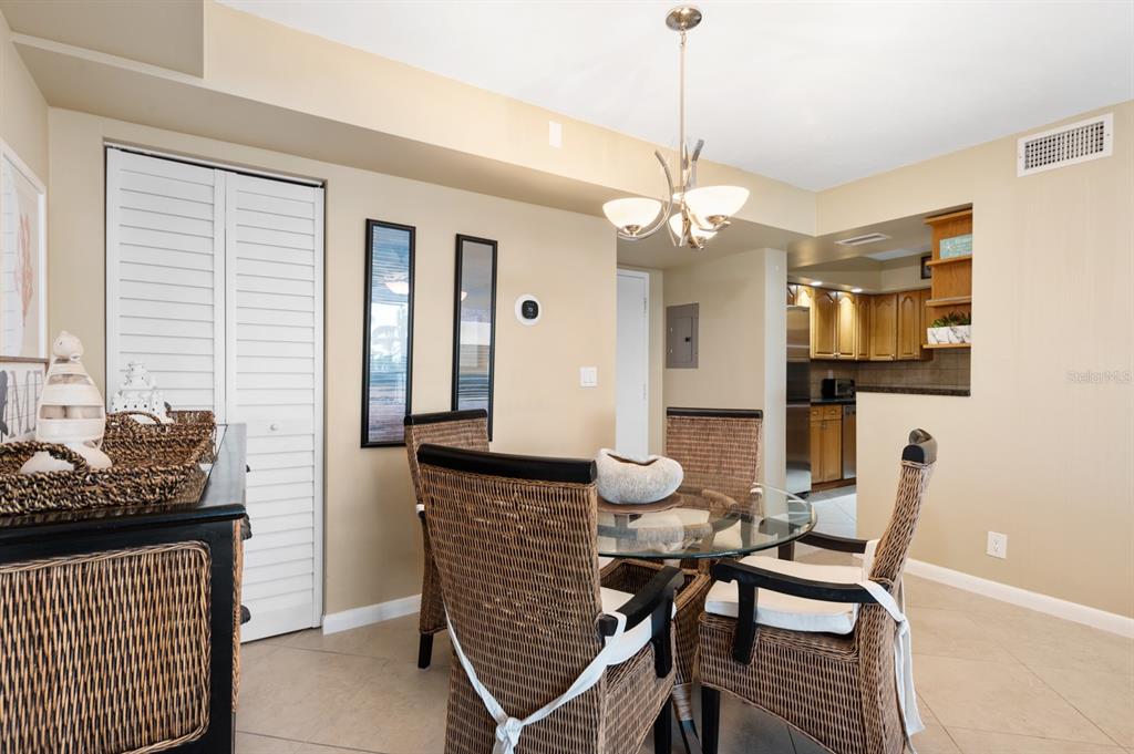 5855 Midnight Pass Road, Unit 520 Sarasota, FL 34242 - Photo 20 of 59