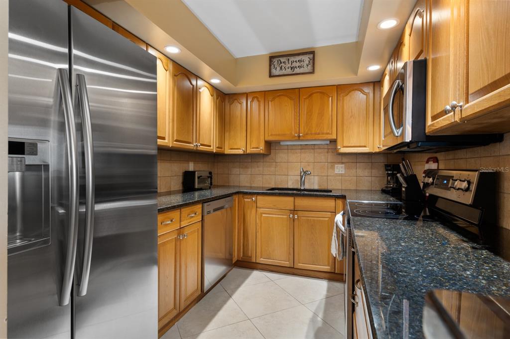 5855 Midnight Pass Road, Unit 520 Sarasota, FL 34242 - Photo 21 of 59