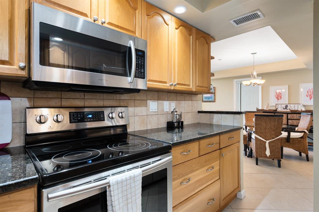 5855 Midnight Pass Road, Unit 520 Sarasota, FL 34242 - Photo 23 of 59