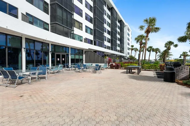 $730,000 | 5855 Midnight Pass Road, Unit 520, Sarasota, FL 34242
