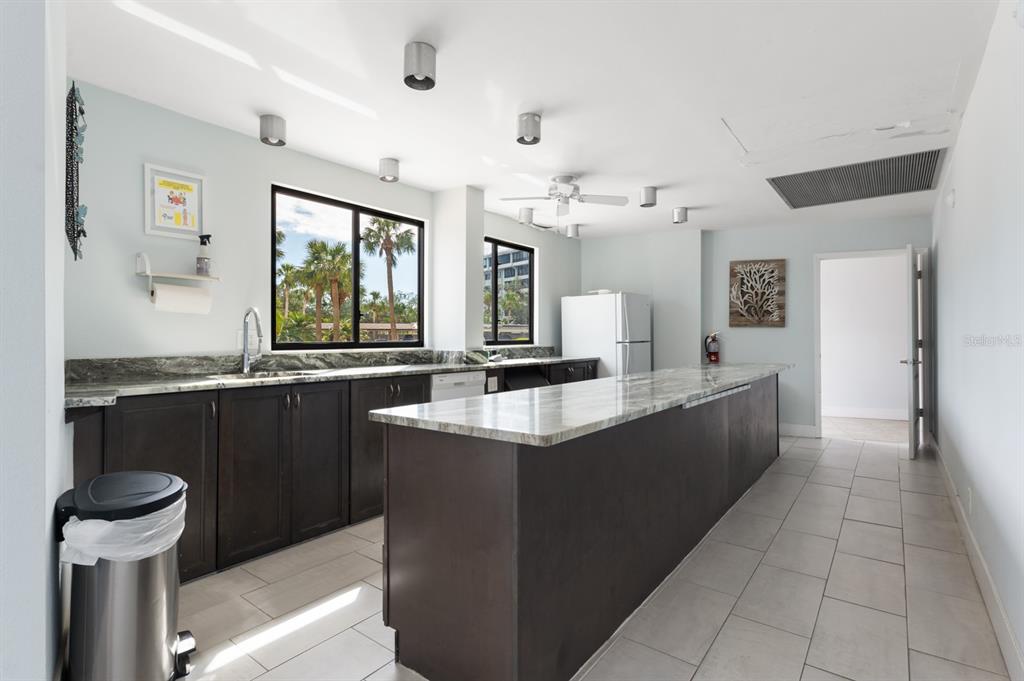 5855 Midnight Pass Road, Unit 520 Sarasota, FL 34242 - Photo 41 of 59