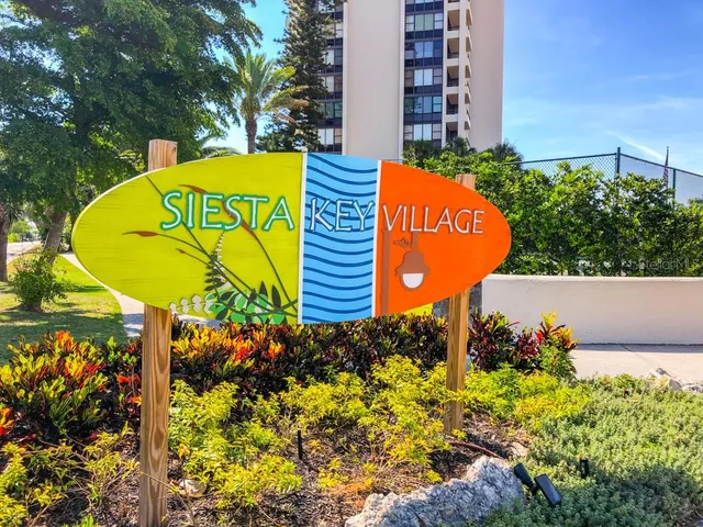 $730,000 | 5855 Midnight Pass Road, Unit 520, Sarasota, FL 34242