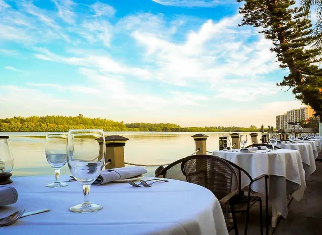 $730,000 | 5855 Midnight Pass Road, Unit 520, Sarasota, FL 34242