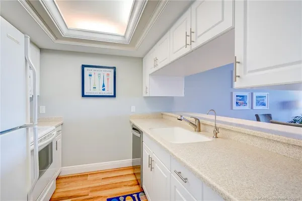 $5,900 | 40 Northeast Plantation Road, Unit 203, Jensen Beach, FL 34957