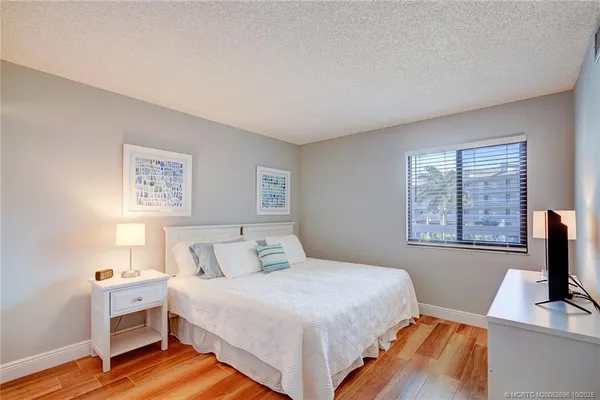 $5,900 | 40 Northeast Plantation Road, Unit 203, Jensen Beach, FL 34957