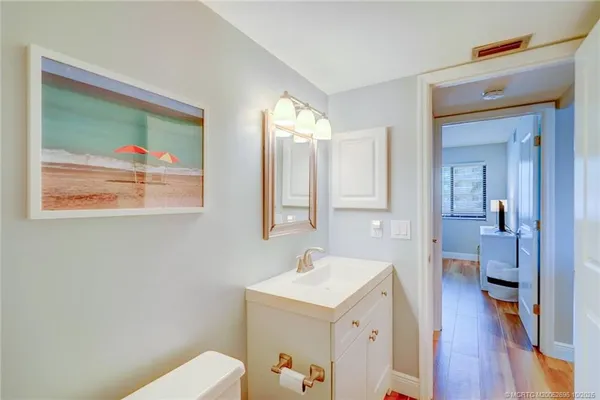 $5,900 | 40 Northeast Plantation Road, Unit 203, Jensen Beach, FL 34957