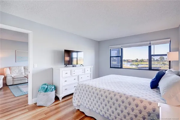 $5,900 | 40 Northeast Plantation Road, Unit 203, Jensen Beach, FL 34957