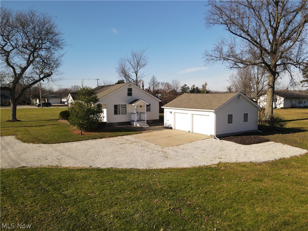 3375 Grafton Road Brunswick, OH 44212 - Photo 3 of 28