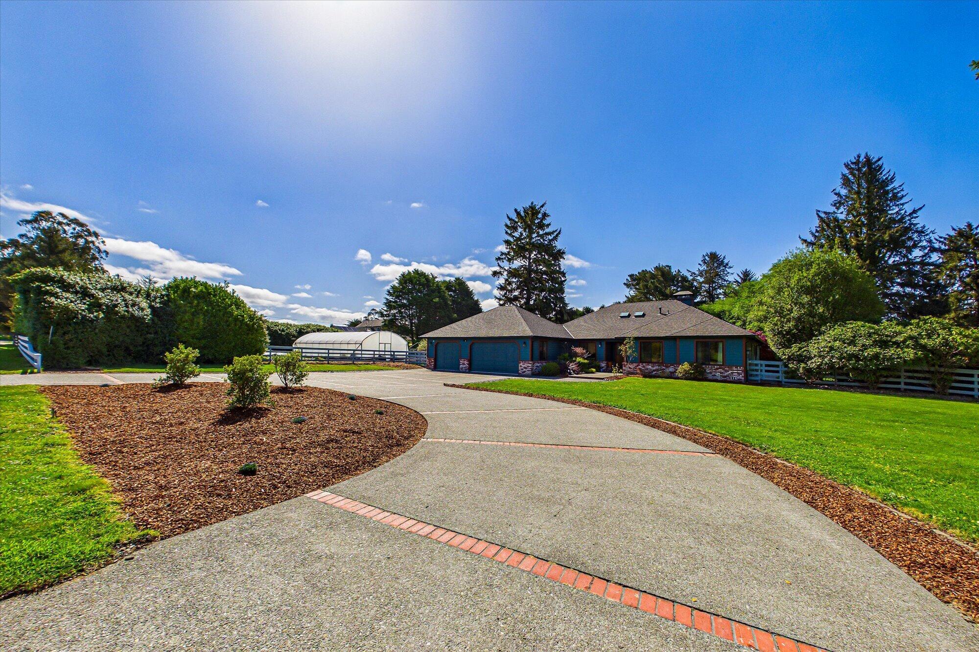 1300 Clam Beach Road McKinleyville, CA 95519 - Photo 12 of 116
