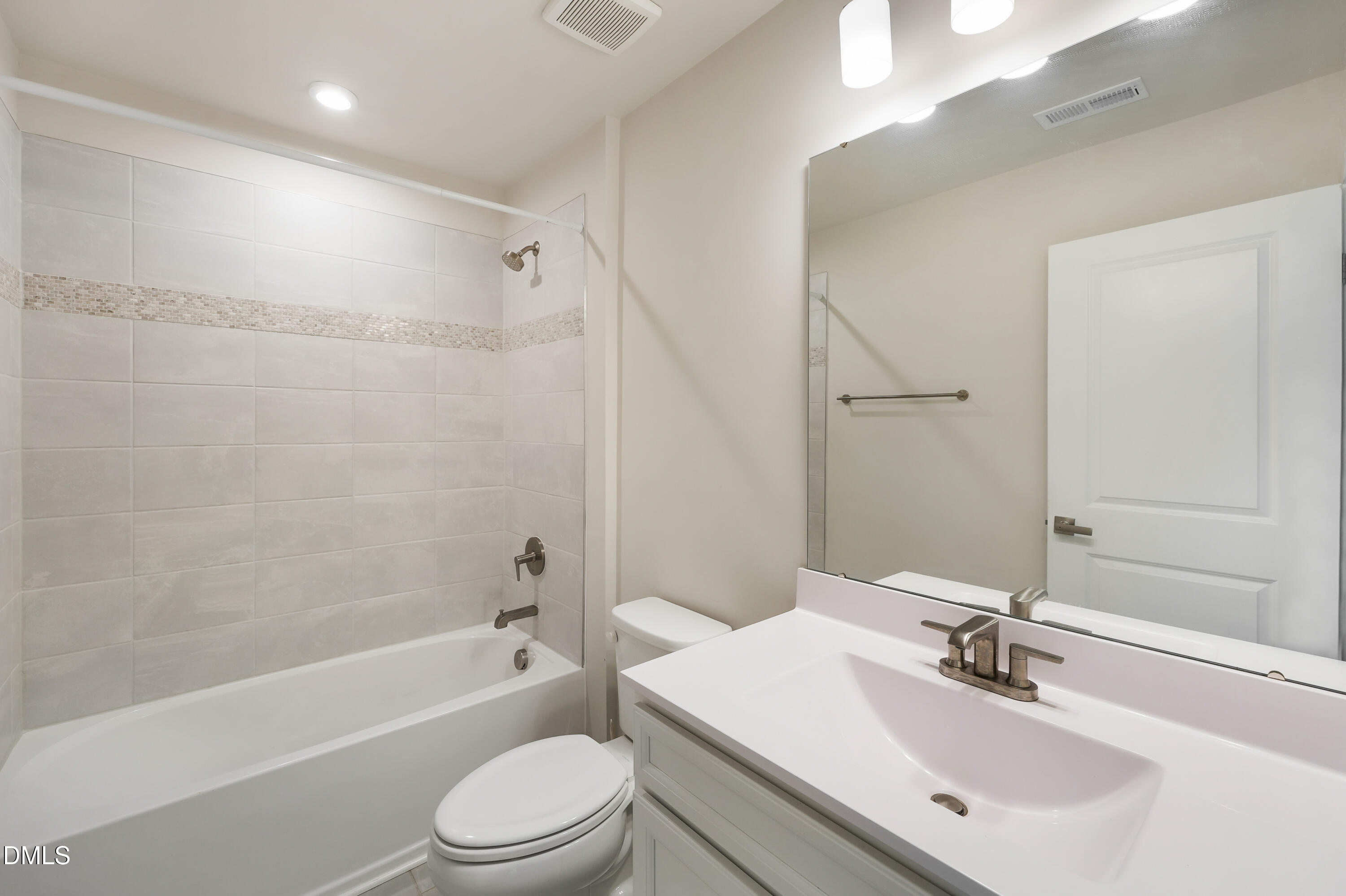 436 Grand Silo Road Raleigh, NC 27603 - Photo 27 of 53 436 Grand Silo Rd_www.scalaphotography.c