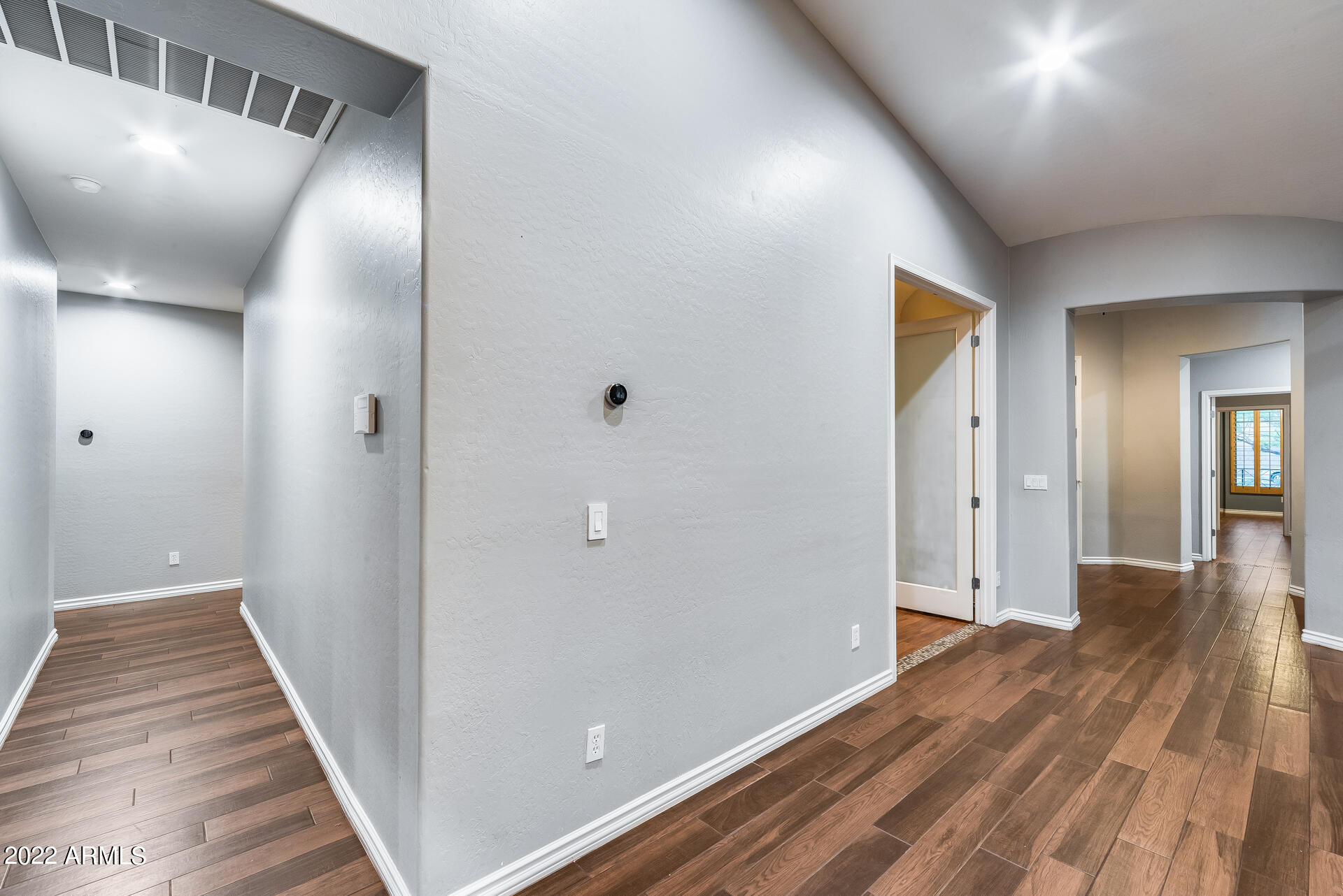 2233 West Harwell Rd. Phoenix, AZ 85041 - Photo 18 of 63 23