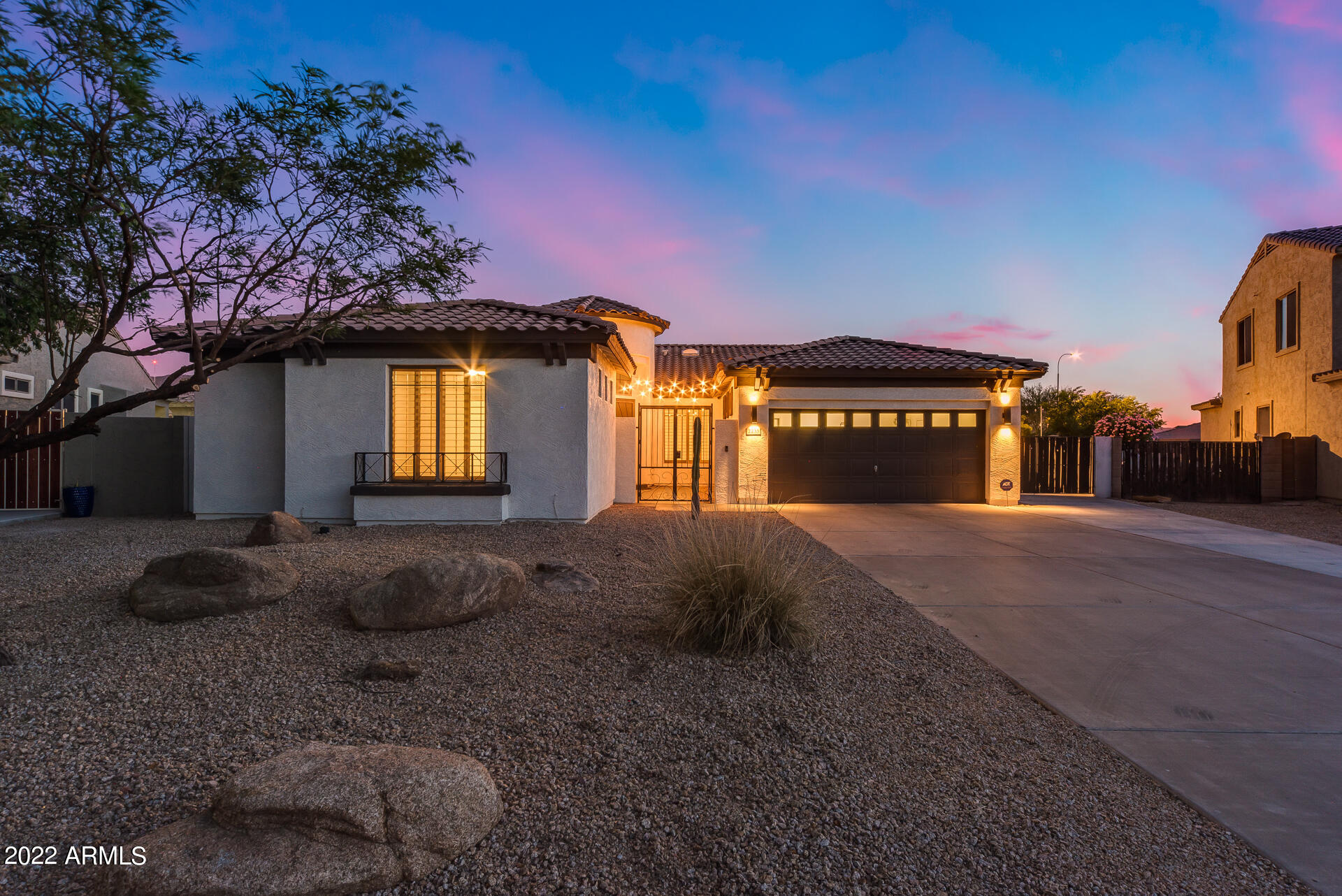 2233 West Harwell Rd. Phoenix, AZ 85041 - Photo 2 of 63 7