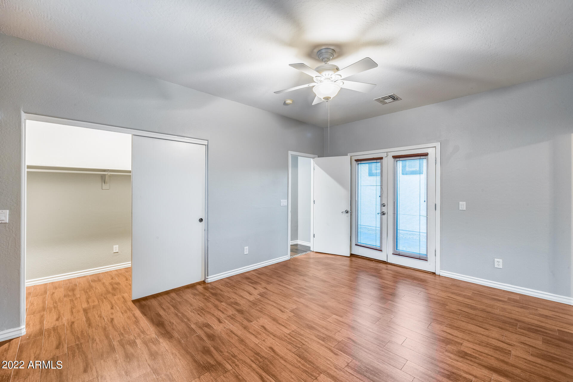 2233 West Harwell Rd. Phoenix, AZ 85041 - Photo 28 of 63 33
