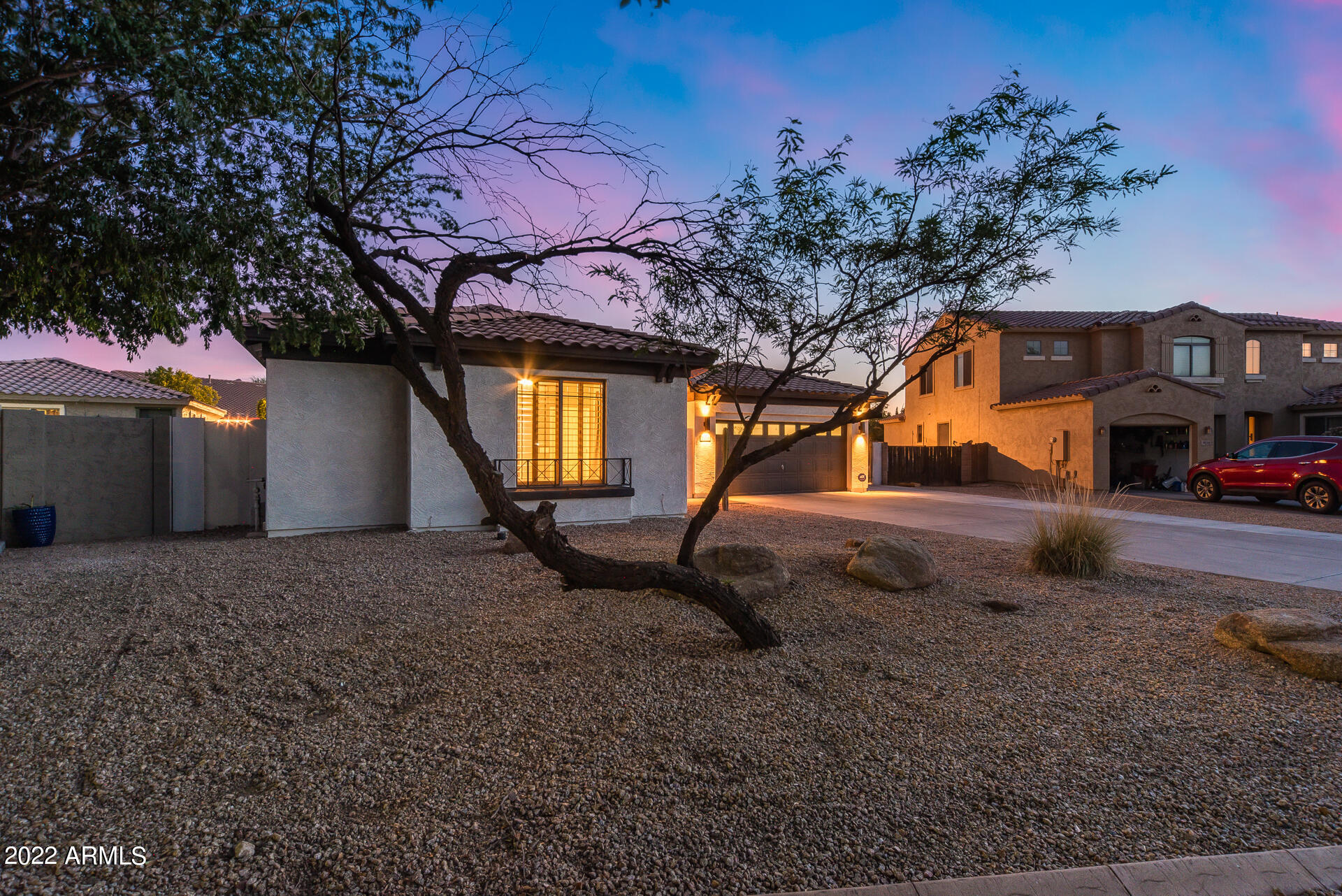 2233 West Harwell Rd. Phoenix, AZ 85041 - Photo 3 of 63 8