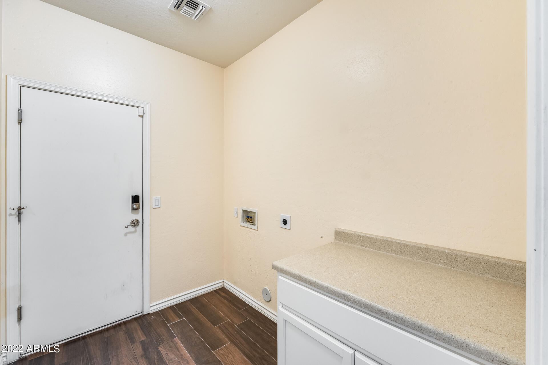 2233 West Harwell Rd. Phoenix, AZ 85041 - Photo 33 of 63 38