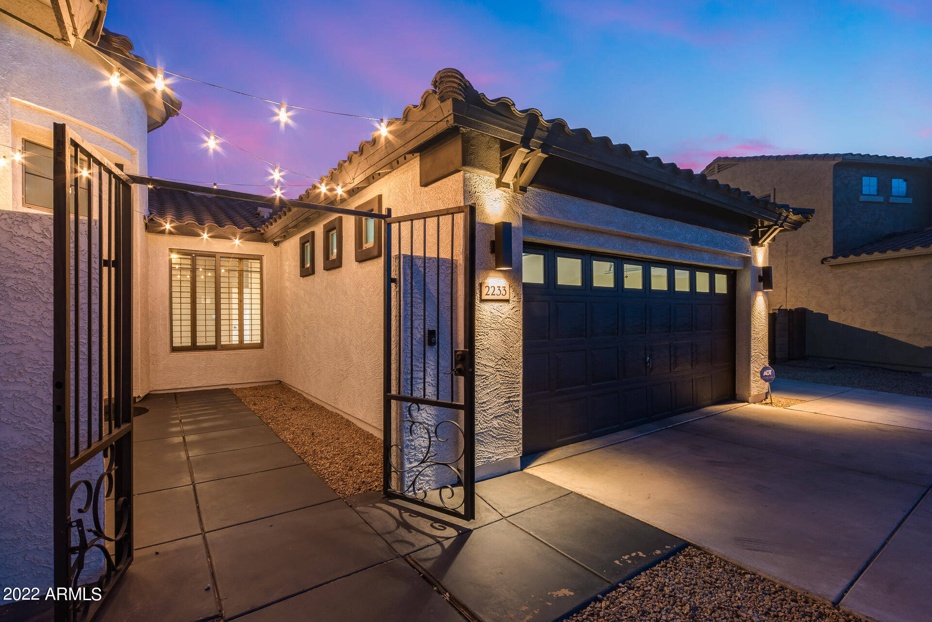 2233 West Harwell Rd. Phoenix, AZ 85041 - Photo 4 of 63 9