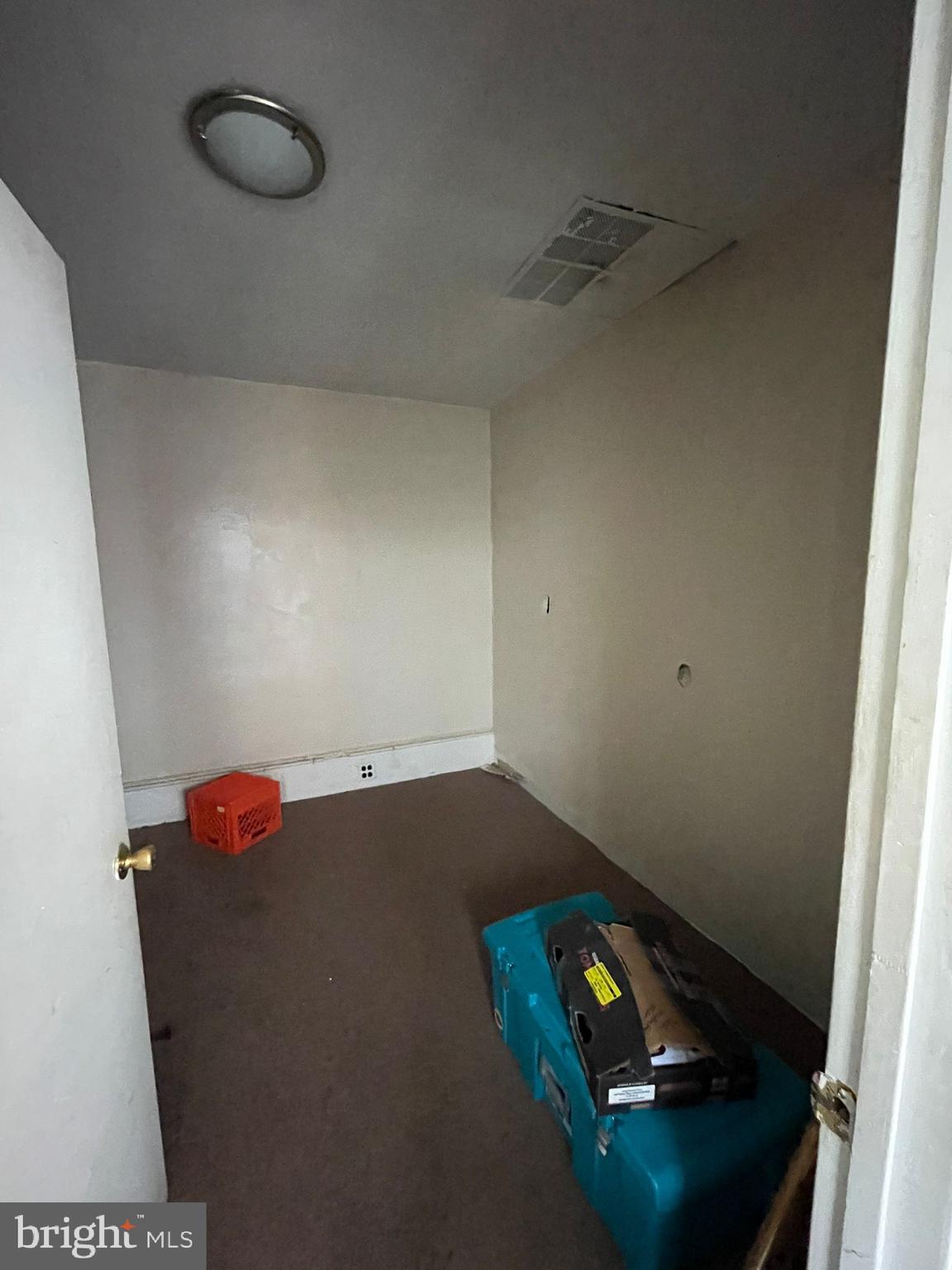 5809 Chew Avenue Philadelphia, PA 19138 - Photo 17 of 29 view of an empty room and wooden floor