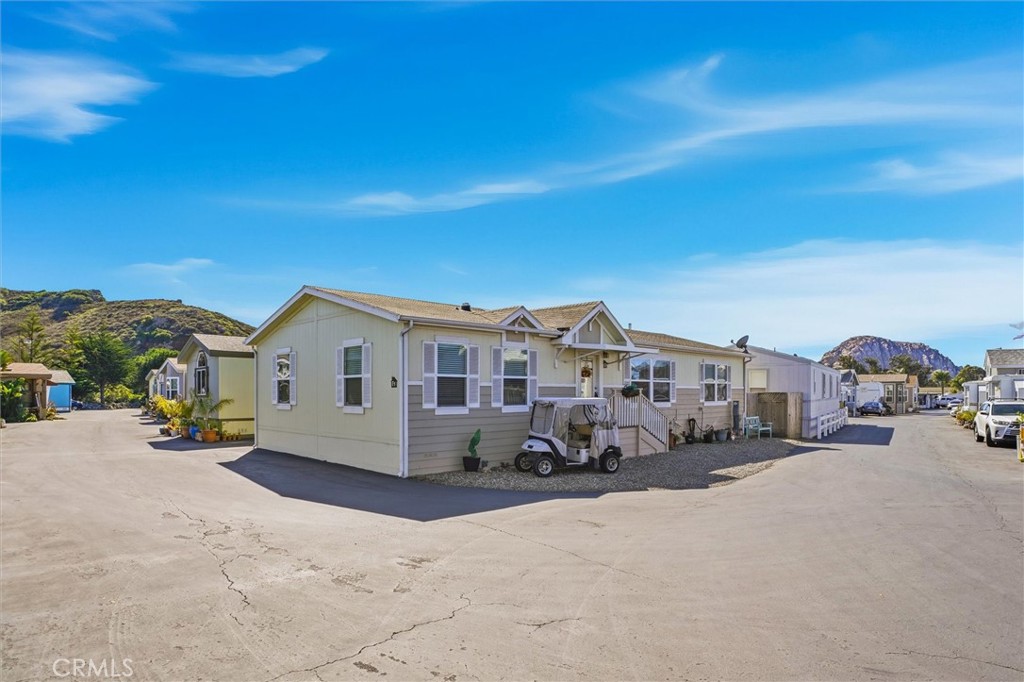 500 Atascadero Road Morro Bay, CA 93442 - Photo 9 of 41 Spacious corner lot
