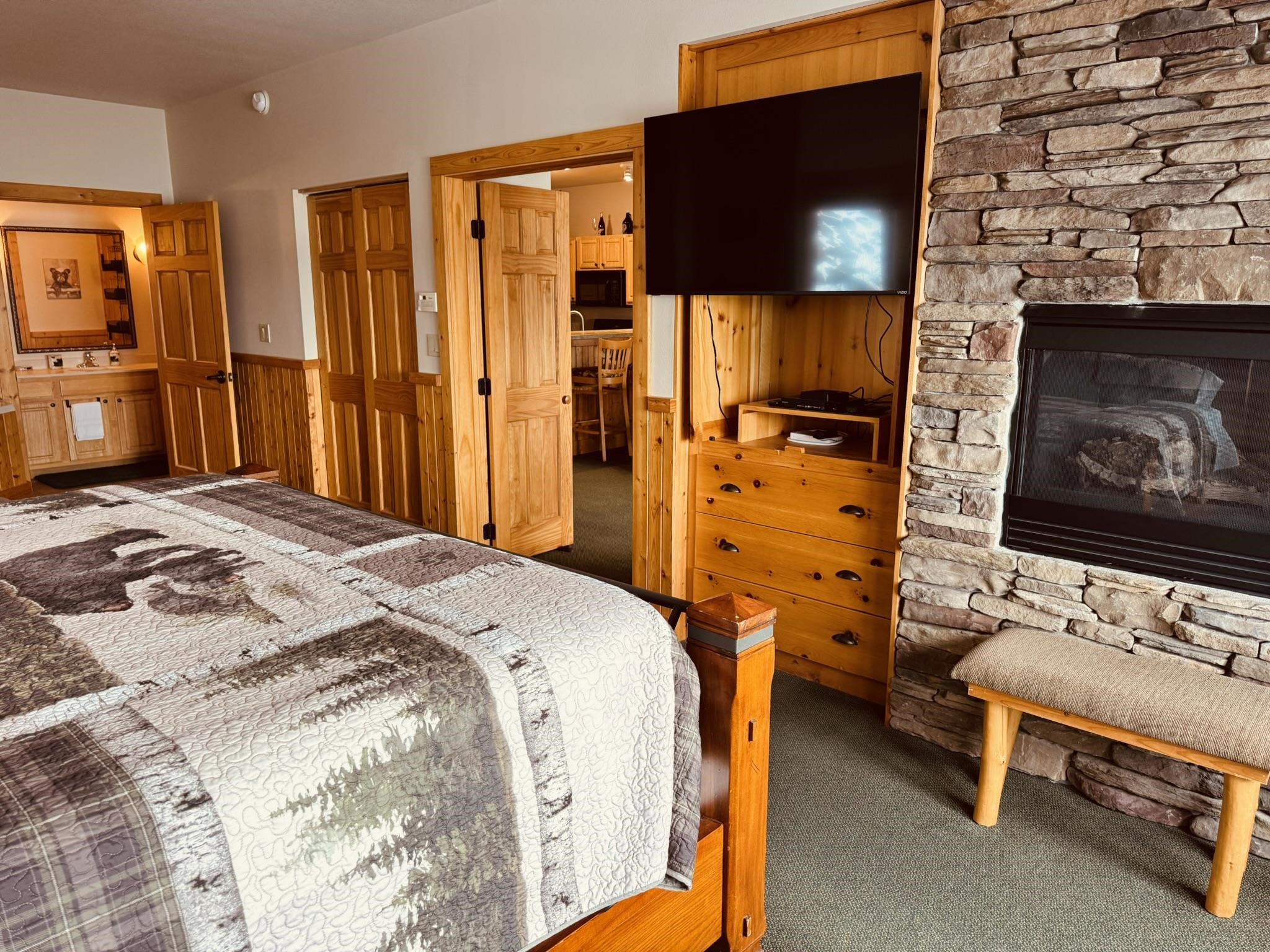 1412 Burlington Road, Unit 1 Two Harbors, MN 55616 - Photo 14 of 37