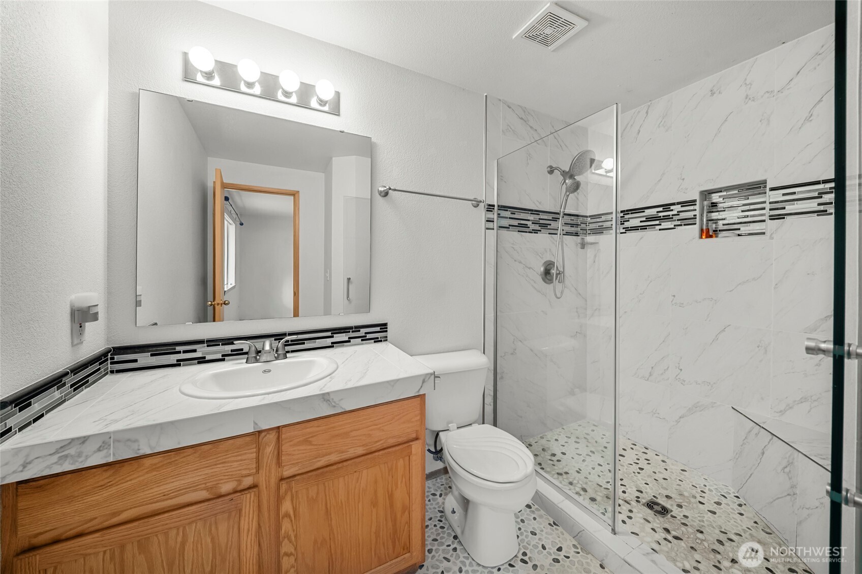 5931 184th Lane Southwest Rochester, WA 98579 - Photo 16 of 36
