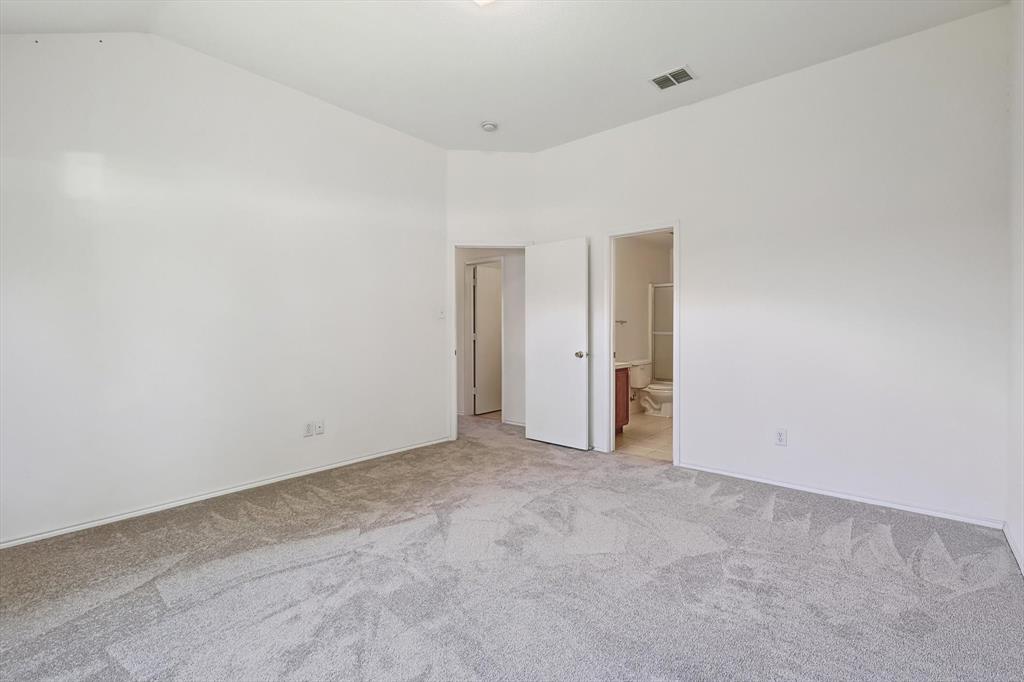 5424 Elk Ridge Drive Watauga, TX 76137 - Photo 20 of 40 a view of an empty room
