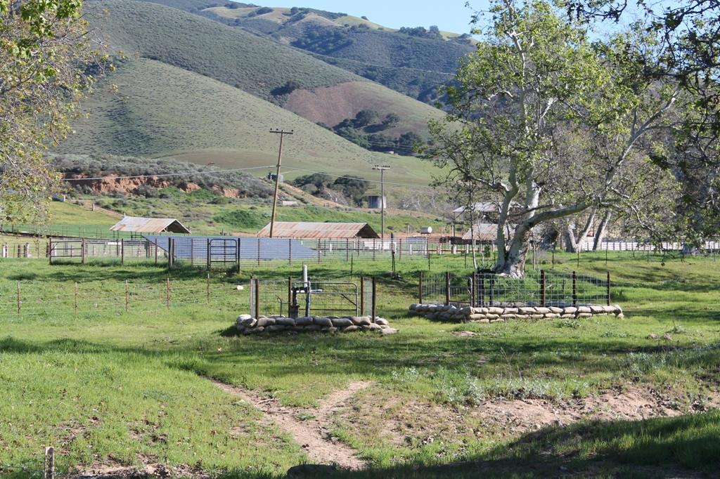30100 Chualar Canyon Road Chualar, CA 93925 - Photo 14 of 20 a view of a park with large trees