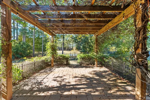 $2,750 | 554 Camellia Court, Freeport, FL 32439