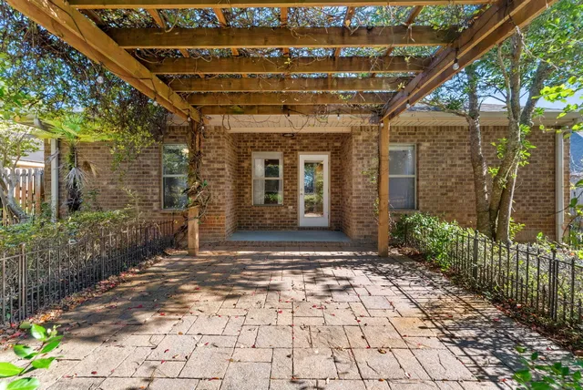 $2,750 | 554 Camellia Court, Freeport, FL 32439