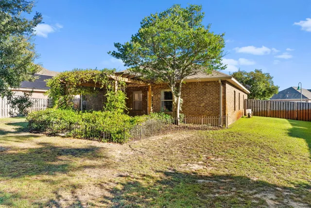 $2,750 | 554 Camellia Court, Freeport, FL 32439